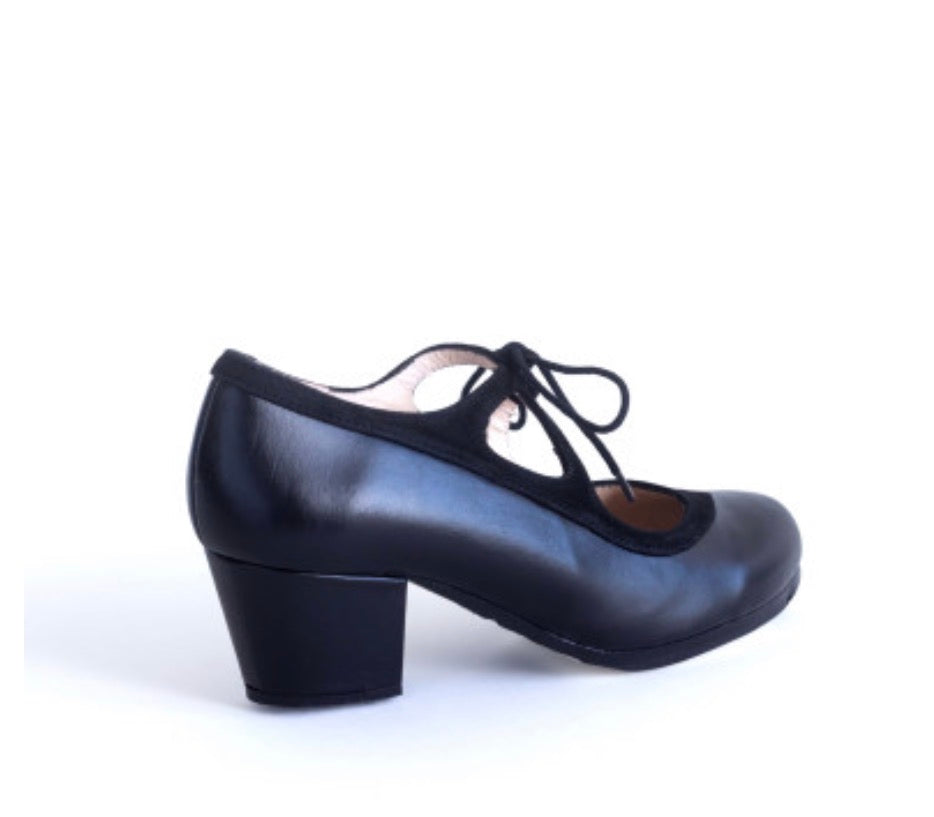 Candor noir — vue de profil – chaussures de flamenco Begoña Cervera