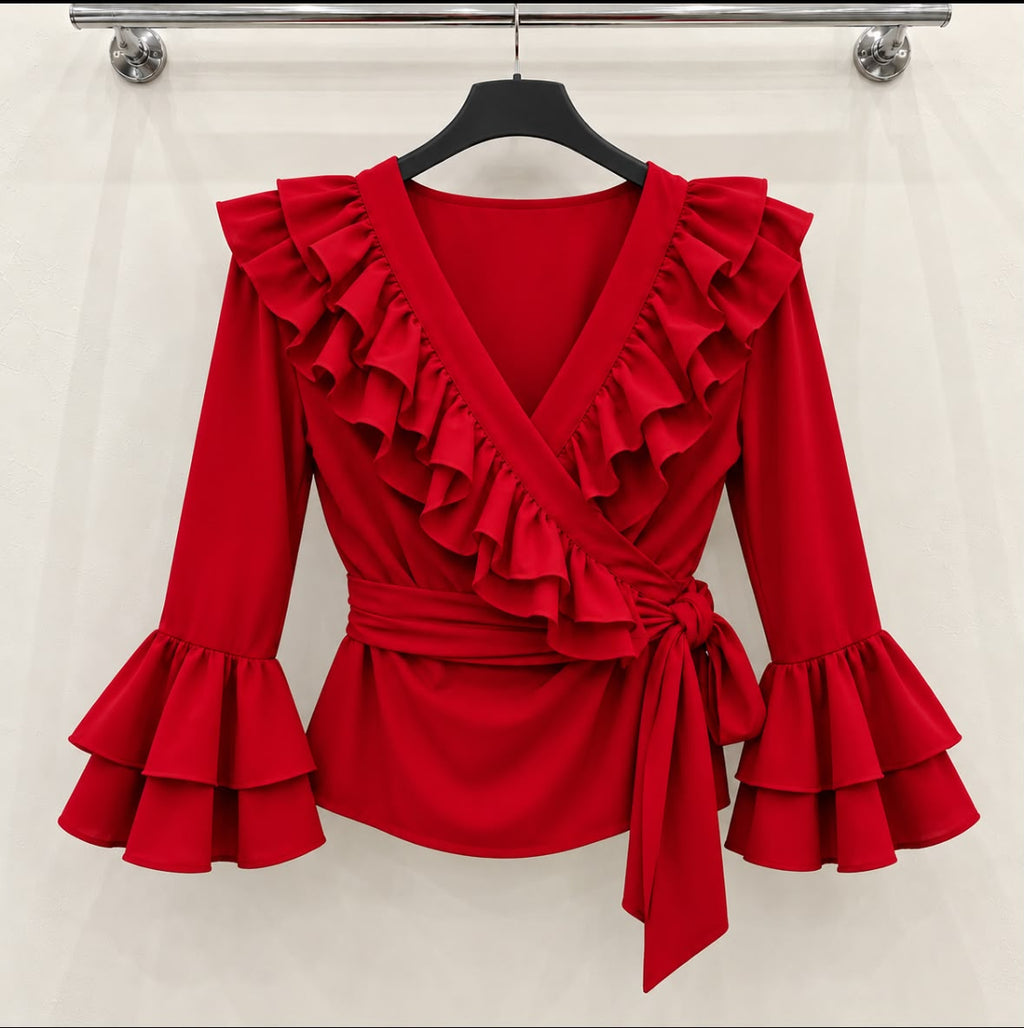 Blouse ANA Rouge, coupe cache-cœur, lien à nouer et doubles volants – tenue de flamenco
