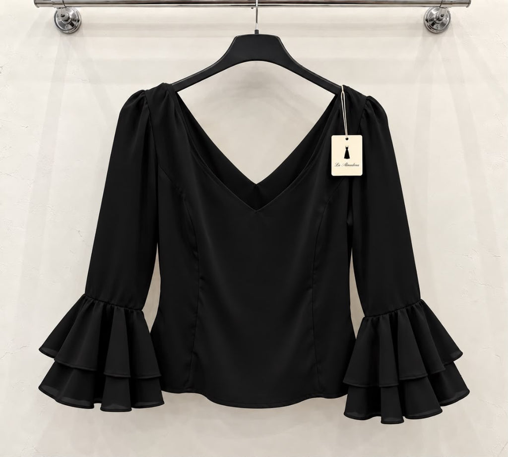 Blouse ARIA noire, col en V et manches à doubles volants – tenue de flamenco