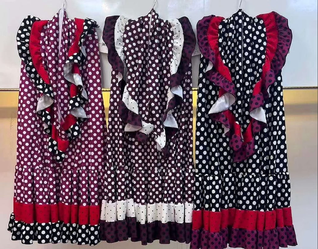 Ensemble Gloria avec jupe et châle en parme, aubergine et noir – tenue de flamenco