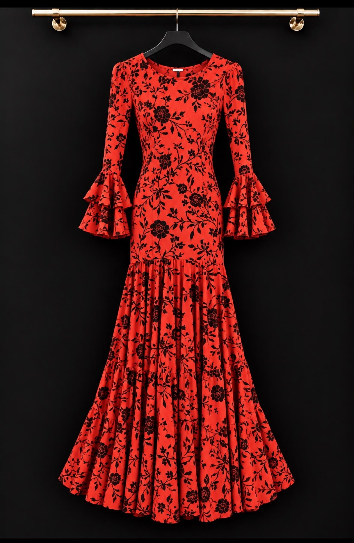 Robe LOLA rouge à motifs floraux noirs – tenue de flamenco